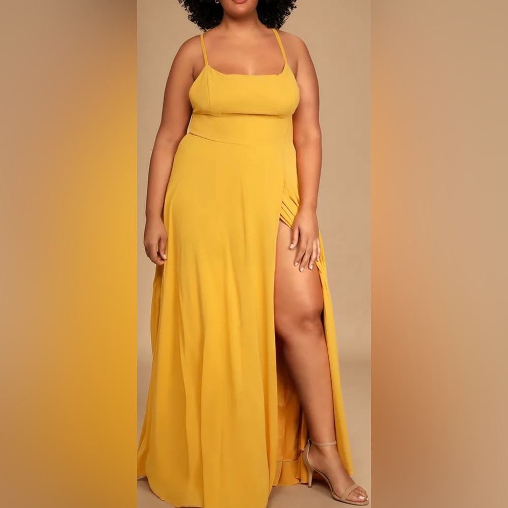 Dreamy Romantic Mustard Yellow Backless Maxi Dress NWT High Slit Zipper